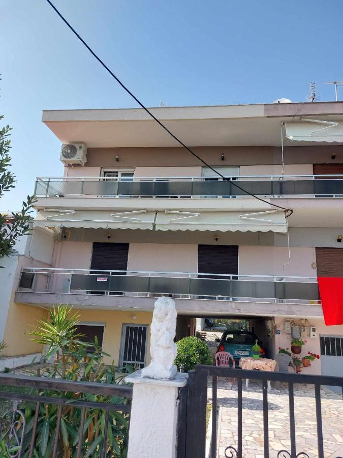 Studio Με Όλες Τις Ανέσεις Neon Petritsion Exterior photo